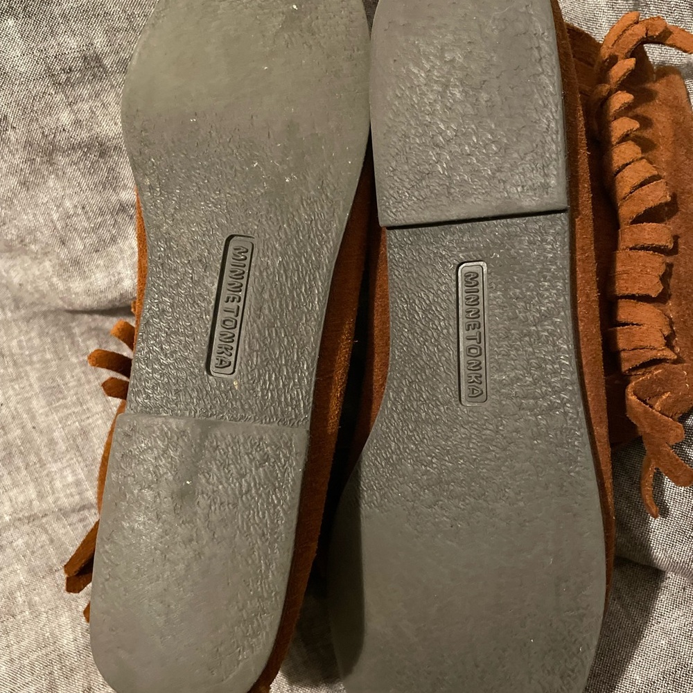 MINNETONKA moccasin - Picture 5 of 9